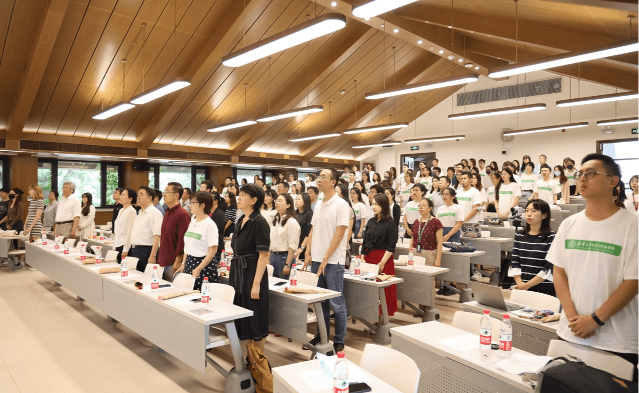 清华大学新闻与传播学院举行2021级研究生开学典礼