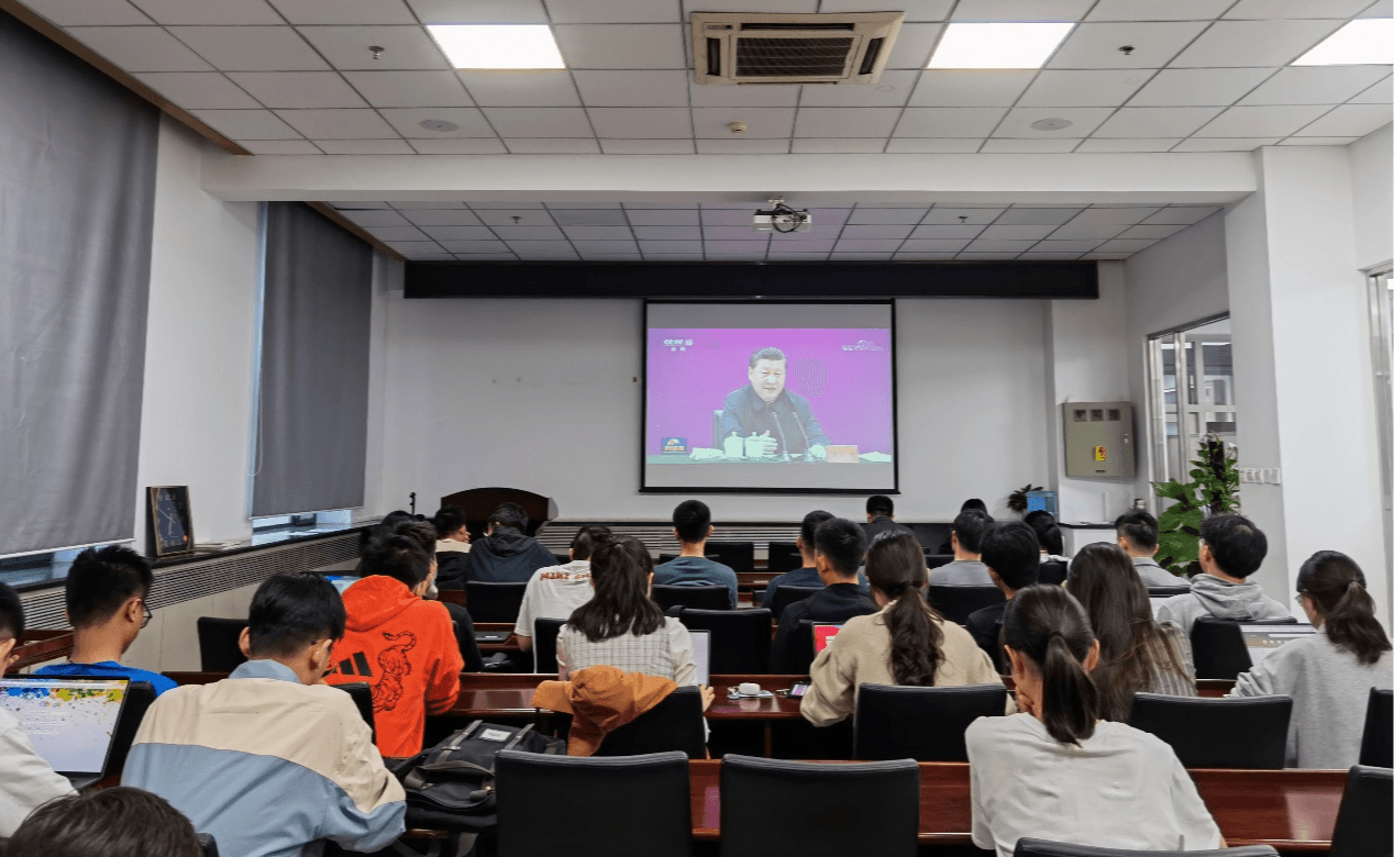 研究生党支部集中开展学习习近平总书记考察清华大学时重要讲话精神一周年活动