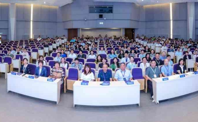 基础医学院主办2025 AI赋能解剖学与组织胚胎学教学工作研讨会