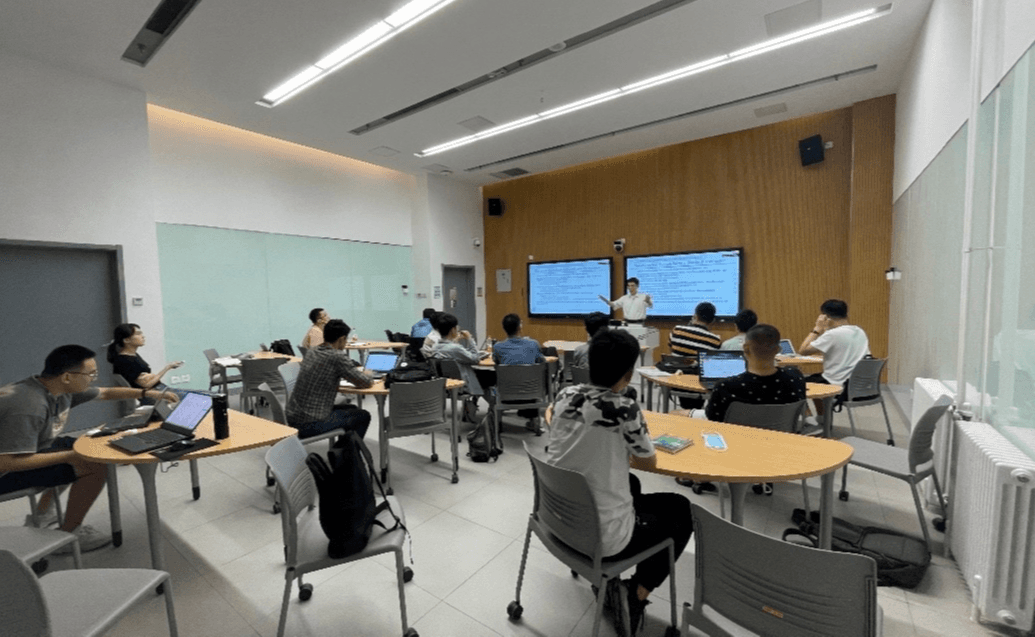 周青：带领全球学生领略中国未来汽车研究的模样