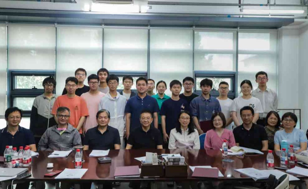 清华大学本科生课程咨询委员会2024-2025学年春季学期正式会议举行