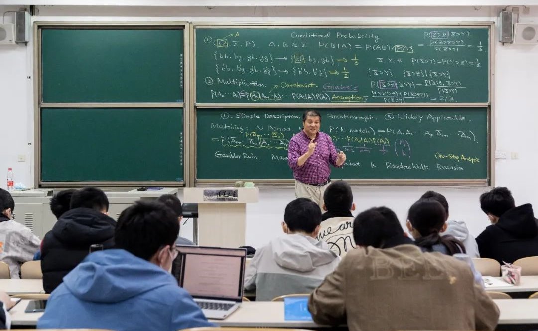 此课清华 | 令人“爱恨交缠”的“随机过程”课堂