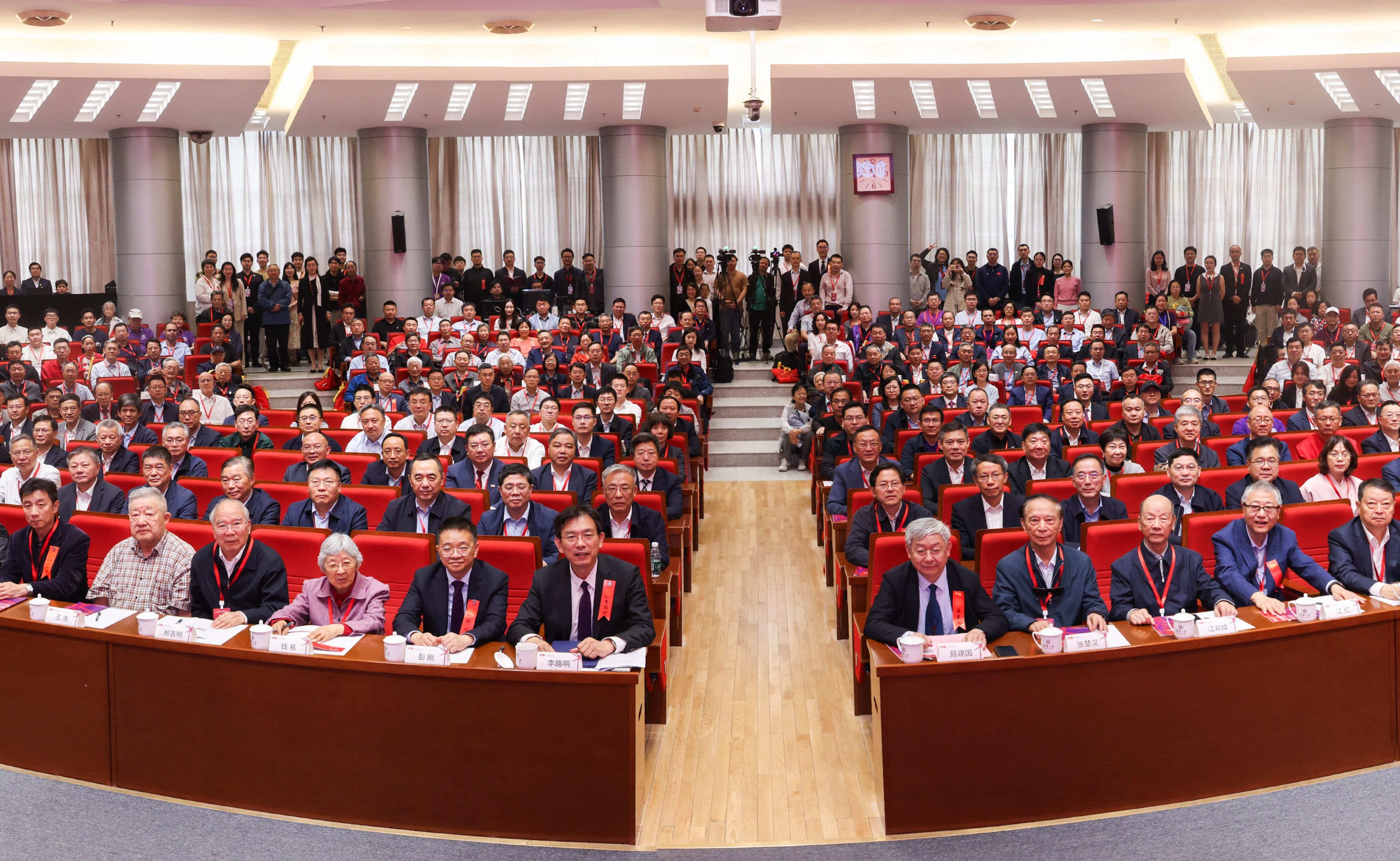 清华大学土木工程系建系暨土木水利学科建立一百周年发展大会举行